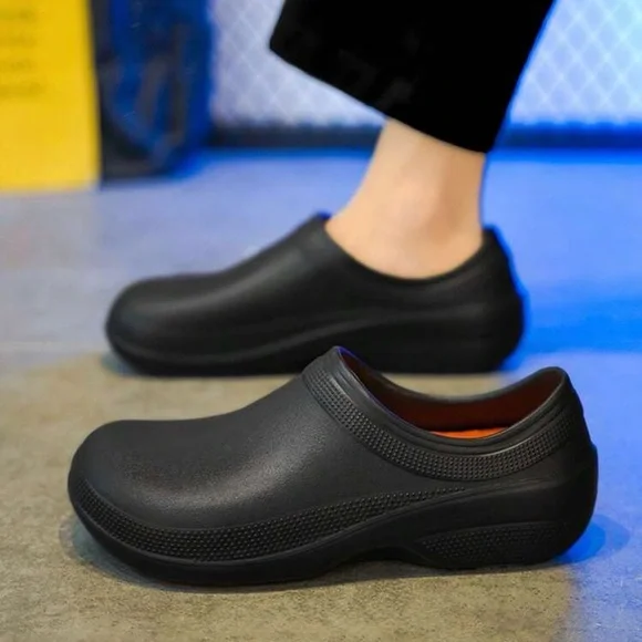 Men’s Chef Work Shoes | Non-Slip Waterproof Clogs Black - Picture 6 of 7